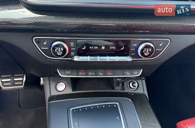 Внедорожник / Кроссовер Audi SQ5 2018 в 