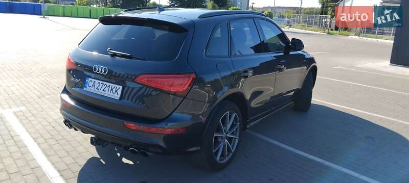 Внедорожник / Кроссовер Audi SQ5 2016 в Умани