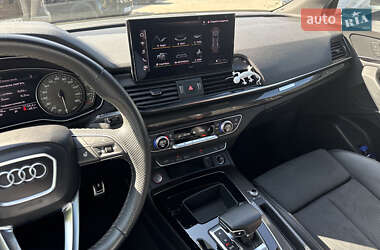 Внедорожник / Кроссовер Audi SQ5 2022 в 