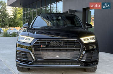 Внедорожник / Кроссовер Audi SQ5 2018 в 
