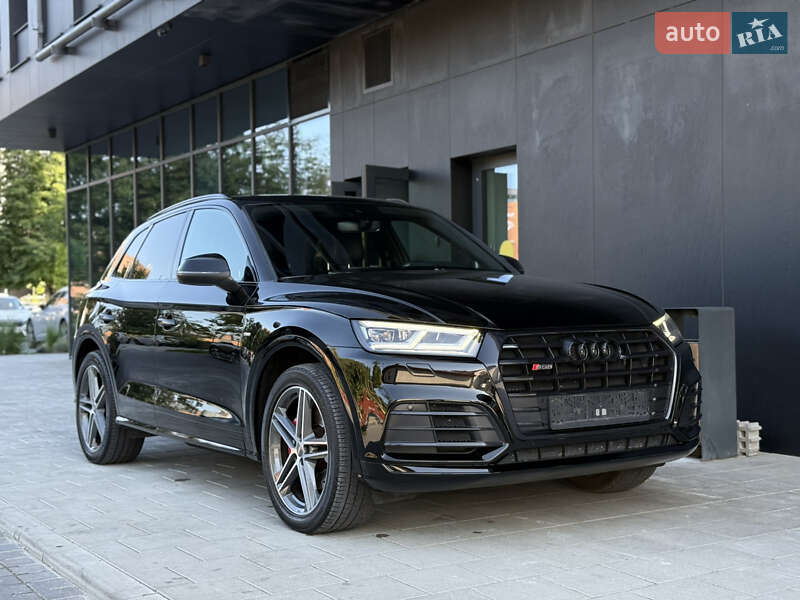 Внедорожник / Кроссовер Audi SQ5 2018 в Львове