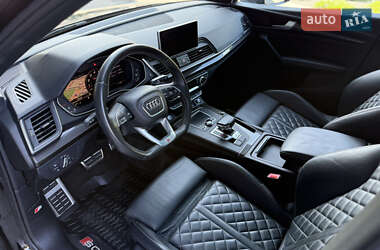 Внедорожник / Кроссовер Audi SQ5 2018 в 
