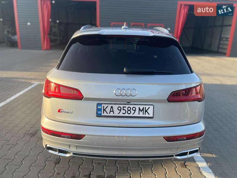 Внедорожник / Кроссовер Audi SQ5 2019 в Киеве