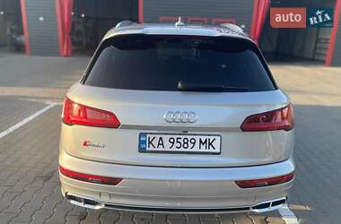 Внедорожник / Кроссовер Audi SQ5 2019 в 