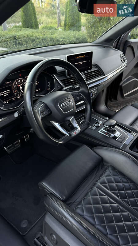 Позашляховик / Кросовер Audi SQ5 2017 в Дніпрі