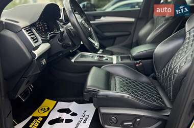 Внедорожник / Кроссовер Audi SQ5 2017 в 
