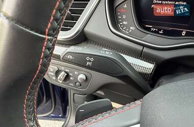 Внедорожник / Кроссовер Audi SQ5 2020 в 