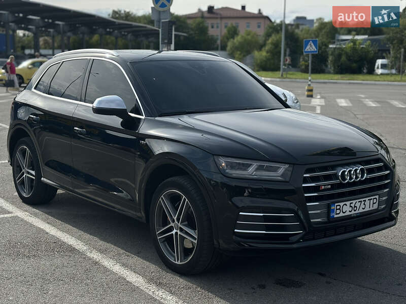 Внедорожник / Кроссовер Audi SQ5 2018 в 