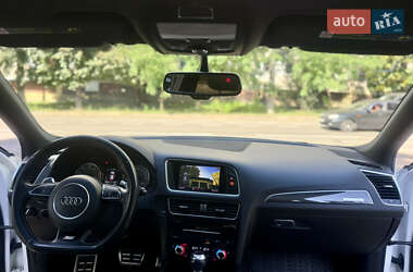 Внедорожник / Кроссовер Audi SQ5 2013 в 
