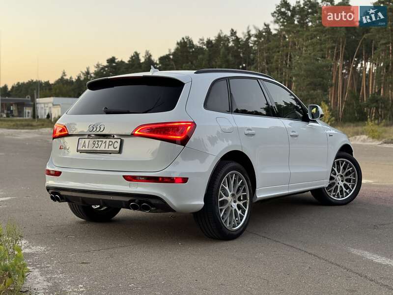 Внедорожник / Кроссовер Audi SQ5 2015 в Киеве