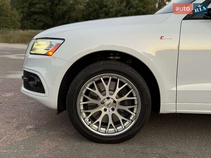 Внедорожник / Кроссовер Audi SQ5 2015 в Киеве