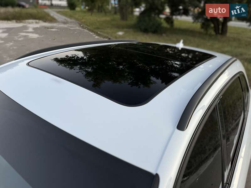 Внедорожник / Кроссовер Audi SQ5 2015 в Киеве