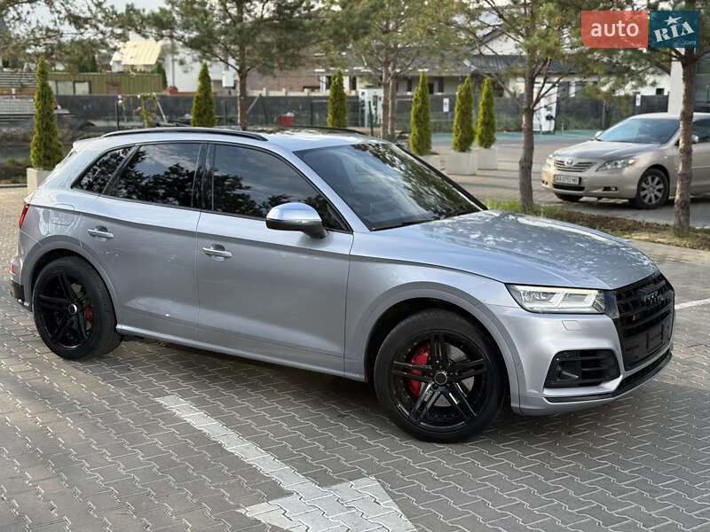 Позашляховик / Кросовер Audi SQ5 2018 в Рівному