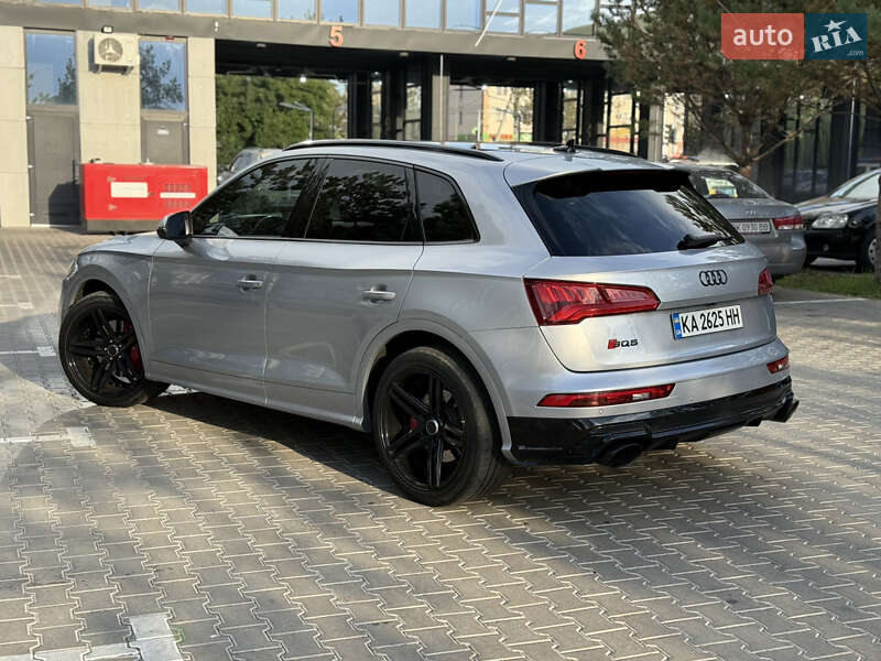 Позашляховик / Кросовер Audi SQ5 2018 в Рівному