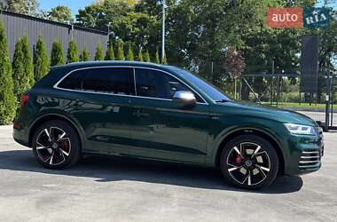 Внедорожник / Кроссовер Audi SQ5 2017 в 