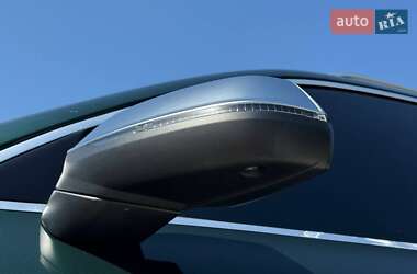 Внедорожник / Кроссовер Audi SQ5 2017 в 