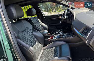 Внедорожник / Кроссовер Audi SQ5 2017 в 