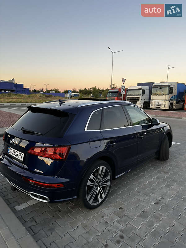 Внедорожник / Кроссовер Audi SQ5 2017 в Стрые