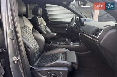 Внедорожник / Кроссовер Audi SQ5 2017 в 