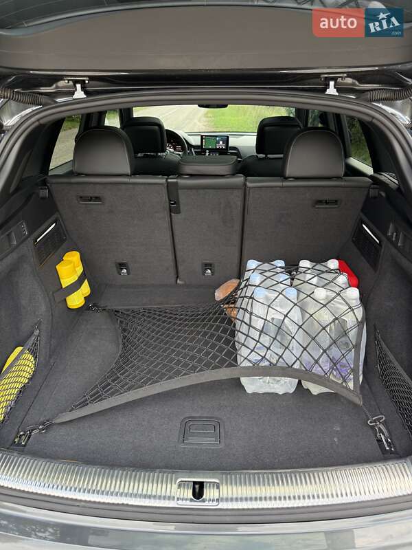 Внедорожник / Кроссовер Audi SQ5 2018 в Киеве