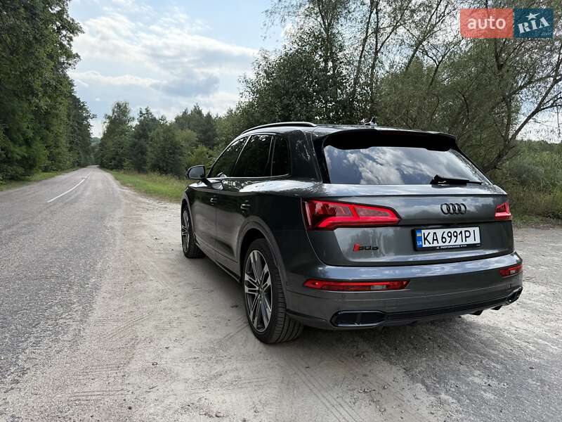 Внедорожник / Кроссовер Audi SQ5 2018 в Киеве