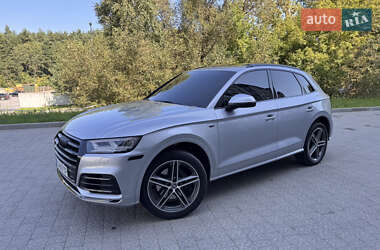 Внедорожник / Кроссовер Audi SQ5 2017 в 