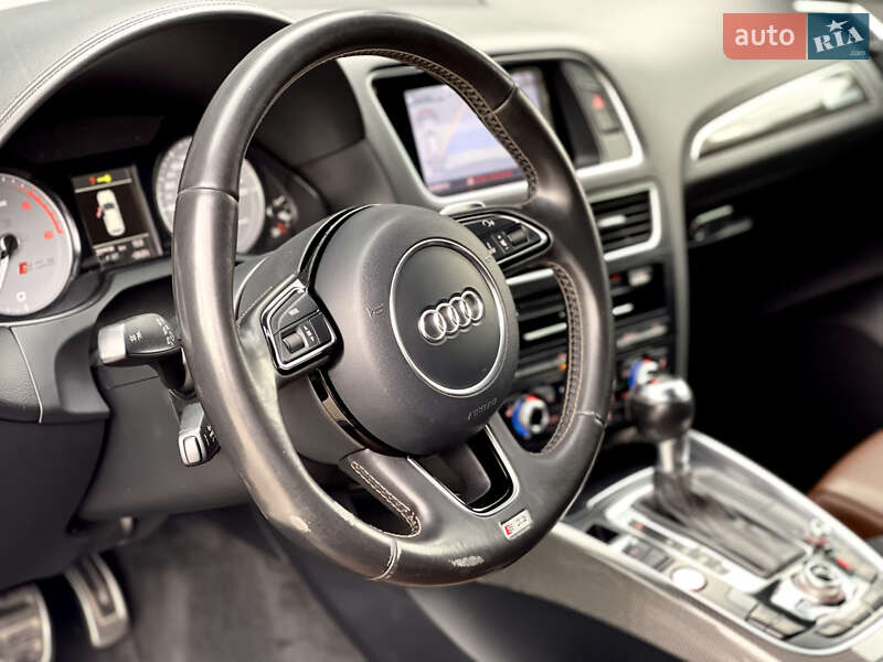 Внедорожник / Кроссовер Audi SQ5 2013 в Киеве