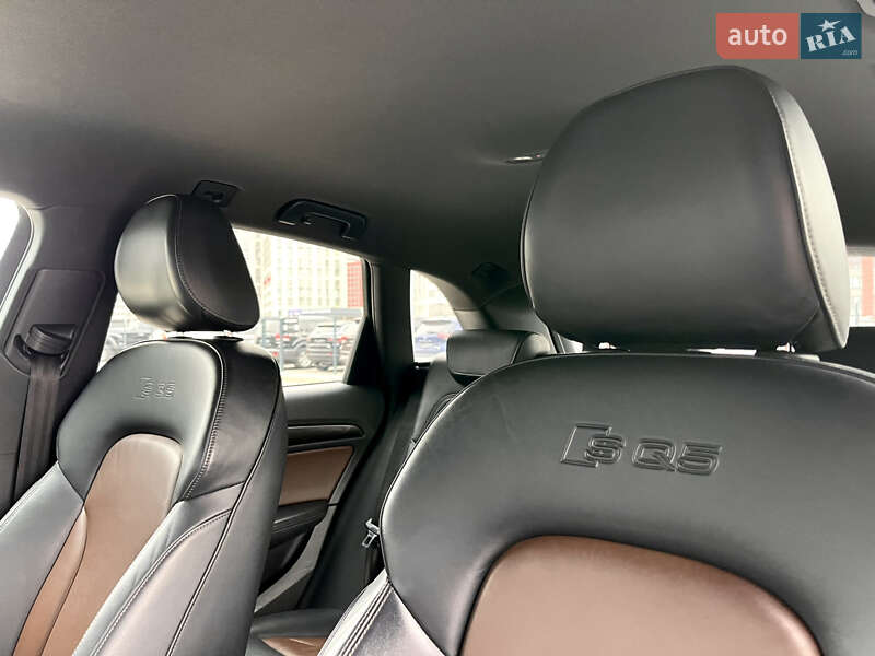 Внедорожник / Кроссовер Audi SQ5 2013 в Киеве