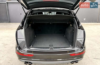 Внедорожник / Кроссовер Audi SQ5 2013 в 