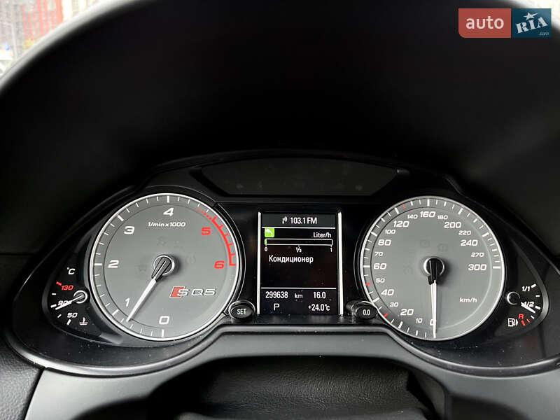 Внедорожник / Кроссовер Audi SQ5 2013 в Киеве