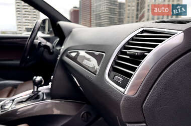 Внедорожник / Кроссовер Audi SQ5 2013 в 