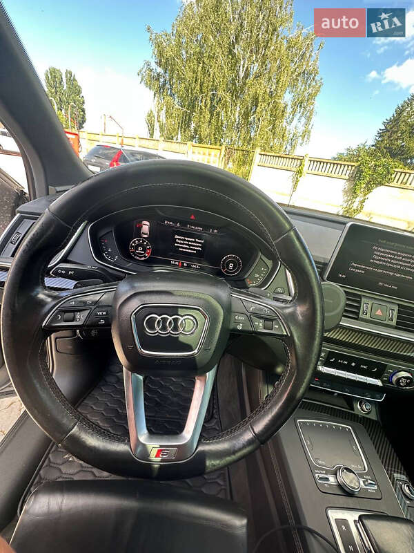 Внедорожник / Кроссовер Audi SQ5 2017 в Виннице