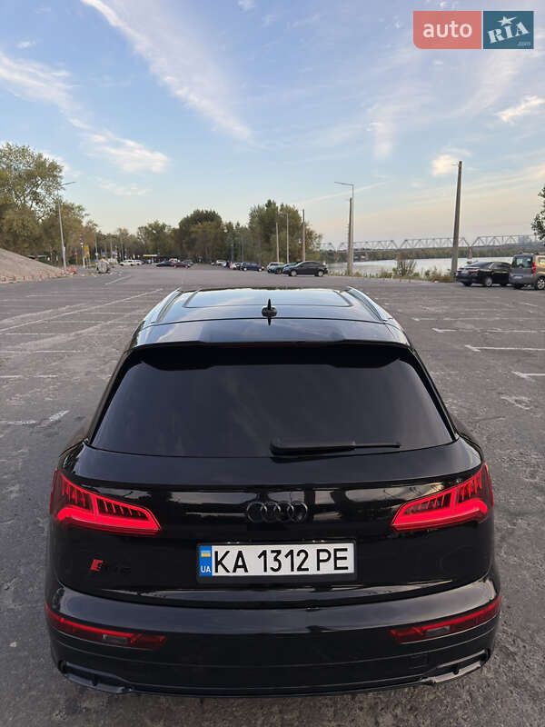 Внедорожник / Кроссовер Audi SQ5 2017 в Киеве