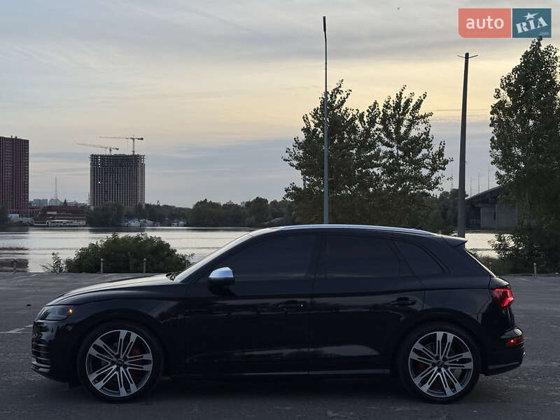 Внедорожник / Кроссовер Audi SQ5 2017 в Киеве