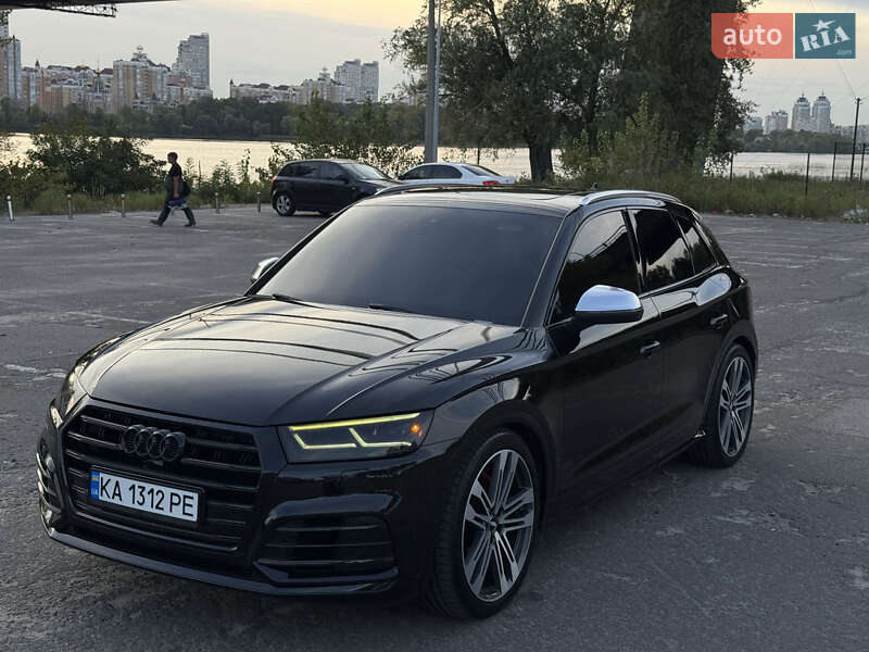 Внедорожник / Кроссовер Audi SQ5 2017 в Киеве