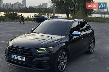 Внедорожник / Кроссовер Audi SQ5 2017 в 