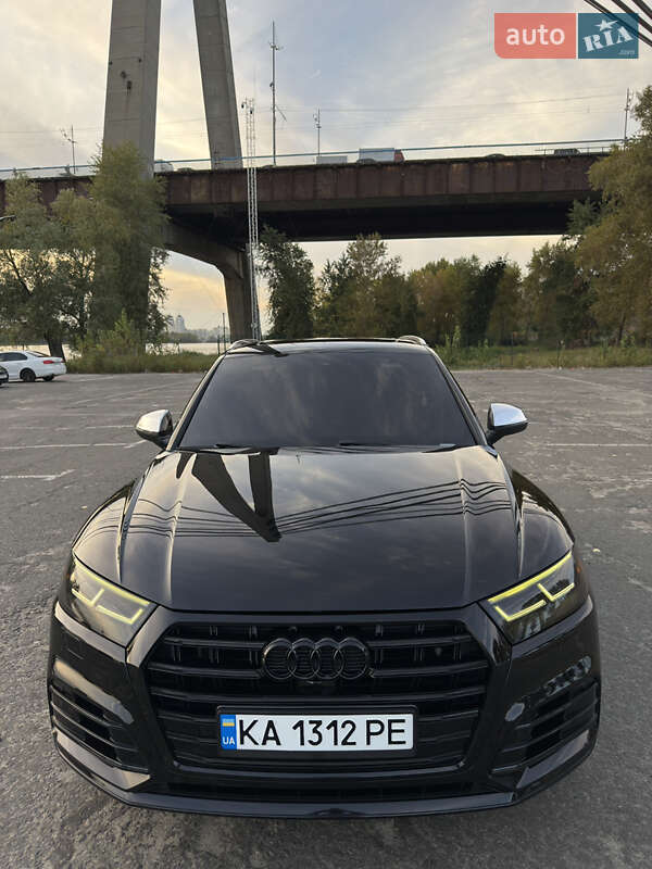 Внедорожник / Кроссовер Audi SQ5 2017 в Киеве