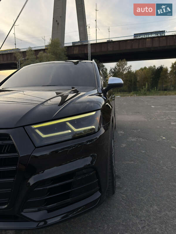 Внедорожник / Кроссовер Audi SQ5 2017 в Киеве