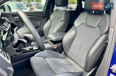 Внедорожник / Кроссовер Audi SQ5 2021 в 