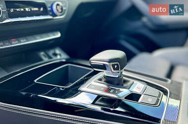 Внедорожник / Кроссовер Audi SQ5 2021 в 