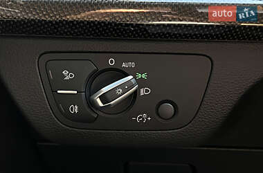 Позашляховик / Кросовер Audi SQ5 2020 в 