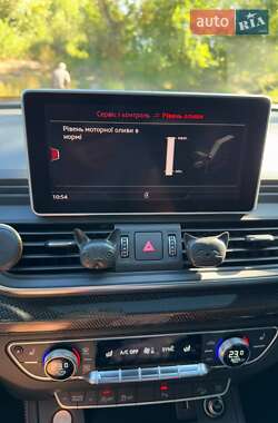 Внедорожник / Кроссовер Audi SQ5 2019 в 