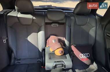 Внедорожник / Кроссовер Audi SQ5 2019 в 