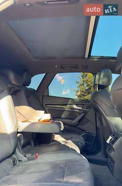 Внедорожник / Кроссовер Audi SQ5 2019 в 