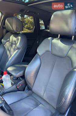 Внедорожник / Кроссовер Audi SQ5 2019 в 