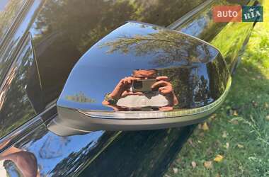 Внедорожник / Кроссовер Audi SQ5 2019 в 