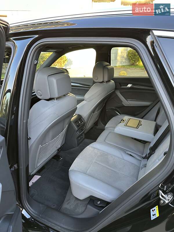 Внедорожник / Кроссовер Audi SQ5 2022 в Киеве