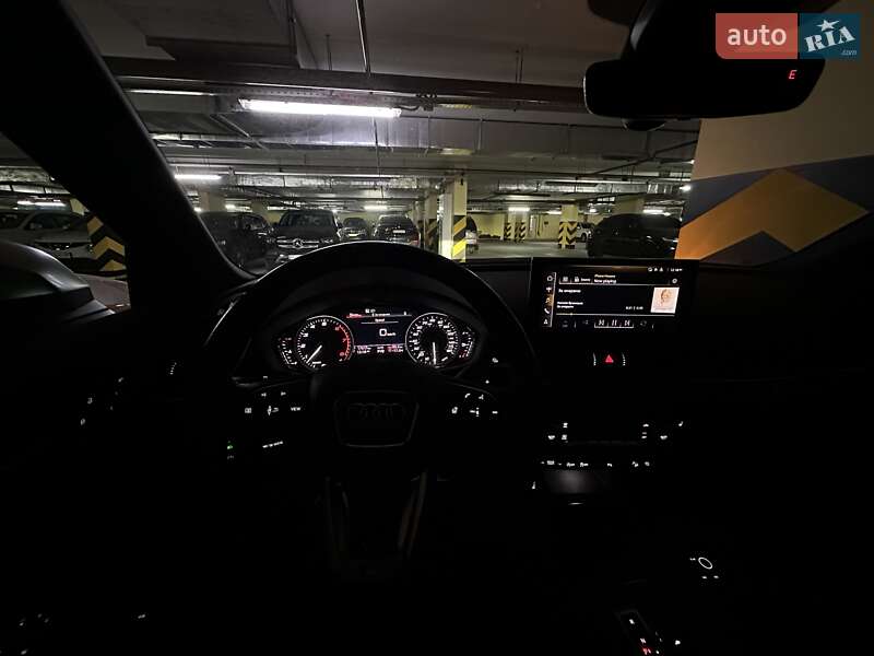 Внедорожник / Кроссовер Audi SQ5 2022 в Киеве