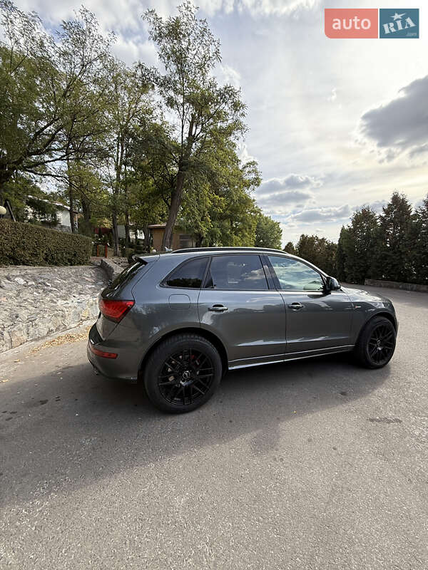 Внедорожник / Кроссовер Audi SQ5 2016 в Кропивницком