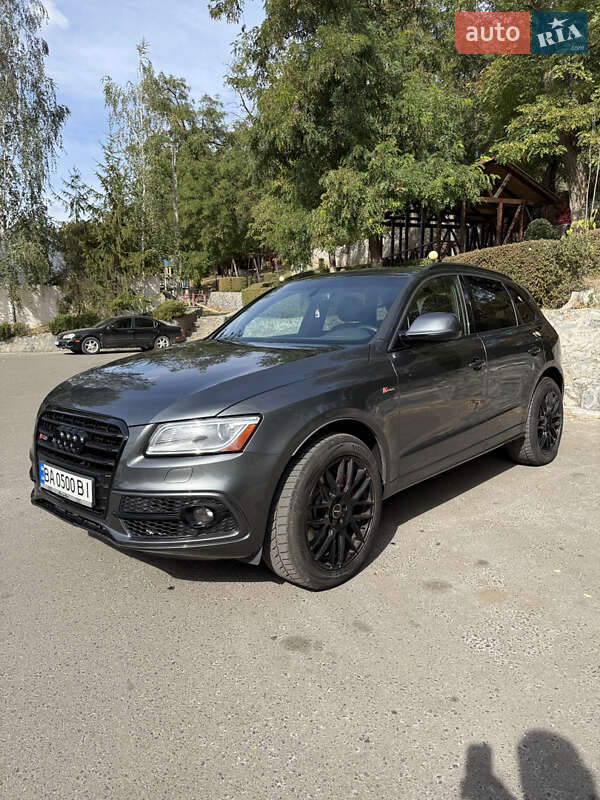 Внедорожник / Кроссовер Audi SQ5 2016 в Кропивницком